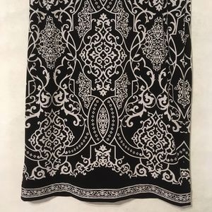 WHBM Scroll Pencil Skirt White House Black Market Lined Size 10 Women's Print